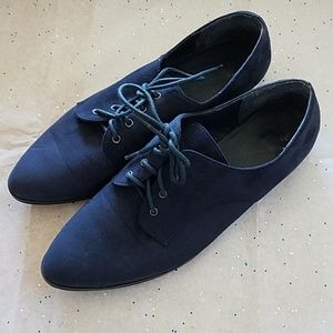 Forever21 Dark Blue Suede Oxfords size 8